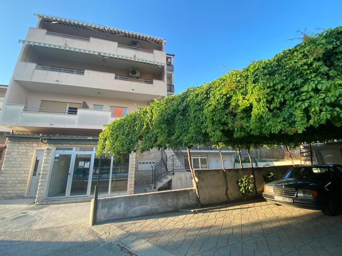 Attractive High Quality Friendly Apartment Split Exterior photo
